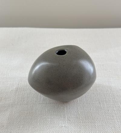 Fran is Katchatouroff two vases and a closed form 1970s