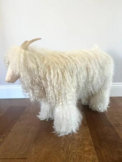 Francois Xavier Lalanne Pair of French Mid Century Sheep Sculptures in Style of Francois Xavier Lalanne