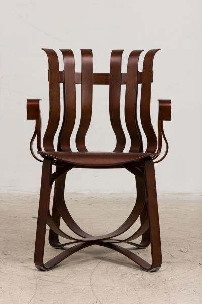 Frank Gehry 34 Frank Gehry for Knoll Hat Trick Armchairs