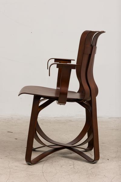 Frank Gehry 34 Frank Gehry for Knoll Hat Trick Armchairs