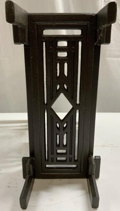 Frank Lloyd Wright FRANK LLOYD WRIGHT STYLE PATINATED METAL MAGAZINE RACK
