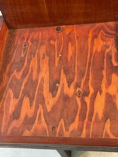 Frank Lloyd Wright RARE MODERNIST WOOD CHAIR ATTRIBUTED TO FRANK LLOYD WRIGHT