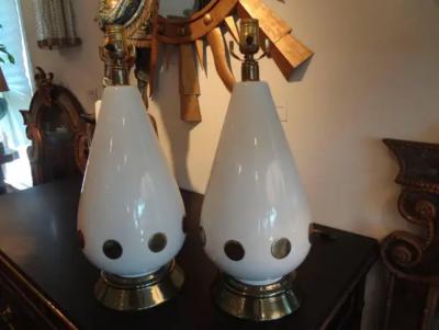Frederick Cooper Lamp Co Pair of Italian Mid Century Modern White Porcelain and Brass Lamps