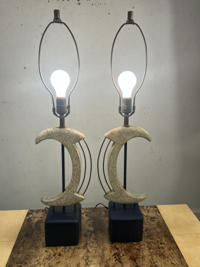 Frederick Weinberg MID CENTURY PLASTER BRASS ABSTRACT SCULPTURAL LAMPS WITH ORIGINAL RED SHADES