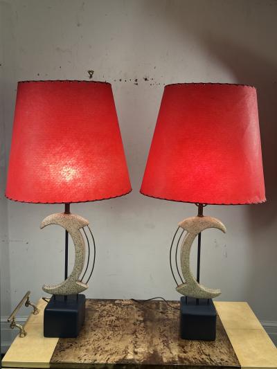Frederick Weinberg MID CENTURY PLASTER BRASS ABSTRACT SCULPTURAL LAMPS WITH ORIGINAL RED SHADES