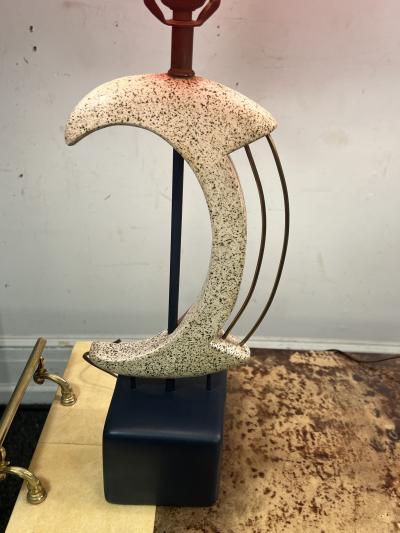 Frederick Weinberg MID CENTURY PLASTER BRASS ABSTRACT SCULPTURAL LAMPS WITH ORIGINAL RED SHADES