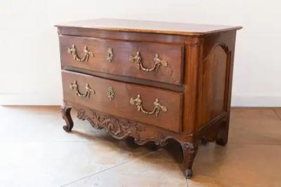 French 1740s Louis XV Two Drawer Commode with Carved Apron and Cabriole Legs
