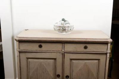 French 1750s Faience Oval Shaped Soup Tureen from Bordeaux with Floral Decor