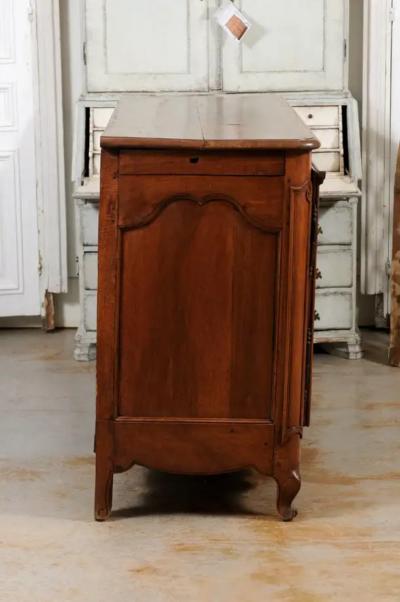 French 1750s Louis XV Period Walnut Buffet with Star Inlay and Carved Shells