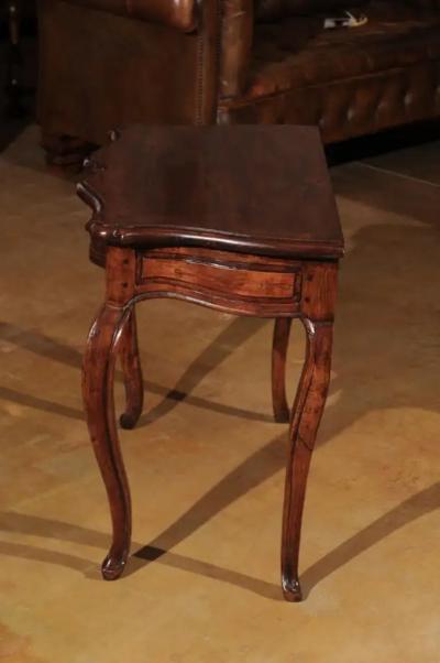 French 1750s Period Louis XV Walnut Console Table with Serpentine Front
