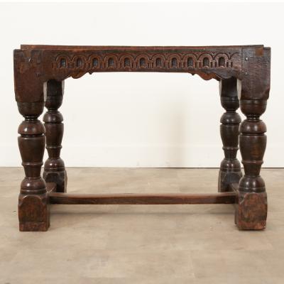 French 17th Century Solid Oak Extending Dining Table