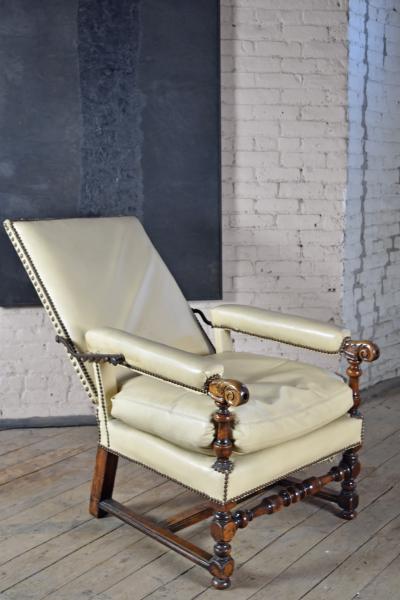 French 17th Century Walnut and Leather Covered Reclining or Ratchet Chair