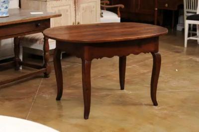 French 1830s Louis XV Style Center Table with Cabriole Legs and Carved Apron