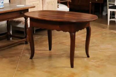 French 1830s Louis XV Style Center Table with Cabriole Legs and Carved Apron