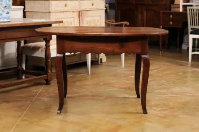 French 1830s Louis XV Style Center Table with Cabriole Legs and Carved Apron