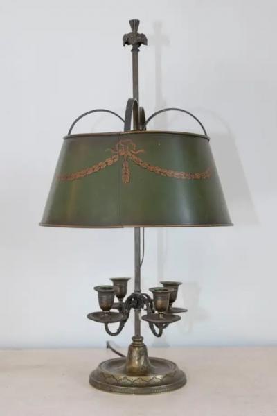 French 1850s Napol on III Green Painted T le Table Lamp with Garland Motifs