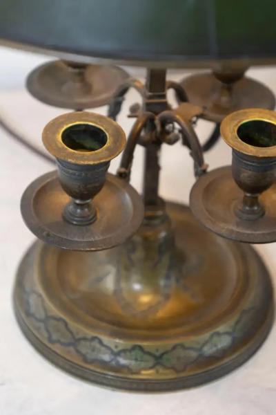 French 1850s Napol on III Green Painted T le Table Lamp with Garland Motifs