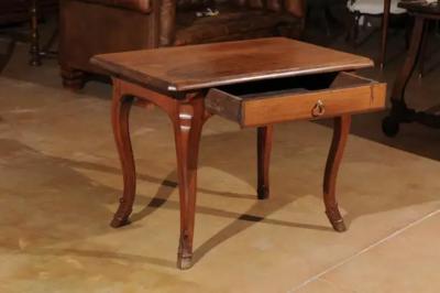 French 1860s Louis XV Style Walnut Side Table with Hoofed Feet and Single Drawer