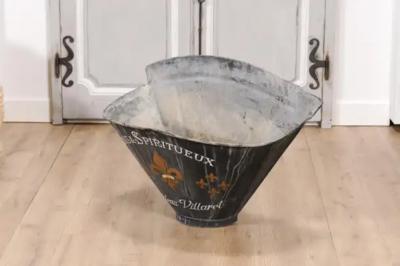 French 1890s Ch teau Villaret Grape Picking Hod with Fleur de Lys Motifs