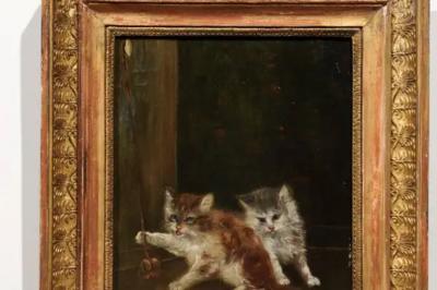 French 1890s Oil on Canvas Painting Featuring Playing Kittens in Giltwood Frame