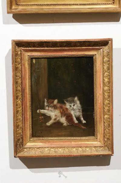 French 1890s Oil on Canvas Painting Featuring Playing Kittens in Giltwood Frame