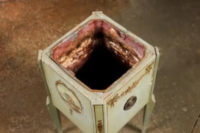 French 1890s Painted Wood Planter with Landscapes in Ribbon Tied Medallions