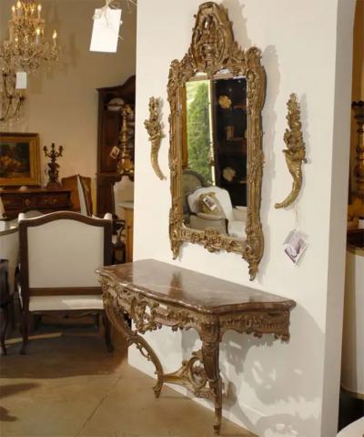 French 1890s Rococo Style Carved Giltwood Console Table with Floral D cor
