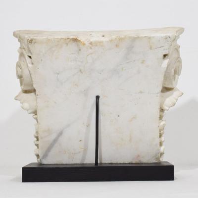 French 18th Century Carved White Marble Capital With Angel Head