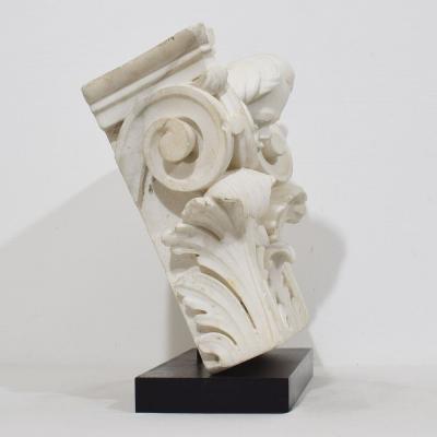 French 18th Century Carved White Marble Capital With Angel Head