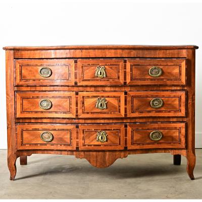 French 18th Century Louis XV Inlaid Commode
