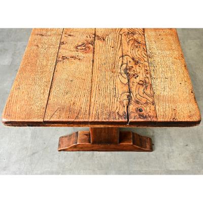 French 18th Century Solid Elm Tavern Table
