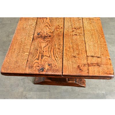 French 18th Century Solid Elm Tavern Table