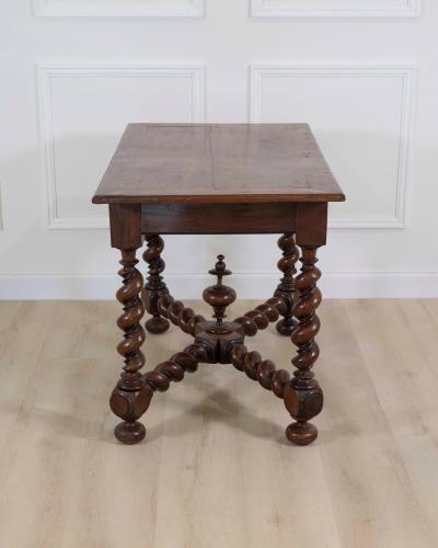 French 19th Century Louis XIII Style Walnut Table