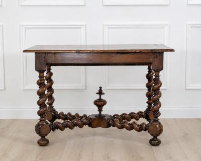 French 19th Century Louis XIII Style Walnut Table
