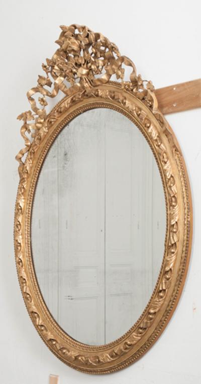 French 19th Century Louis XVI Oval Giltwood Mirror