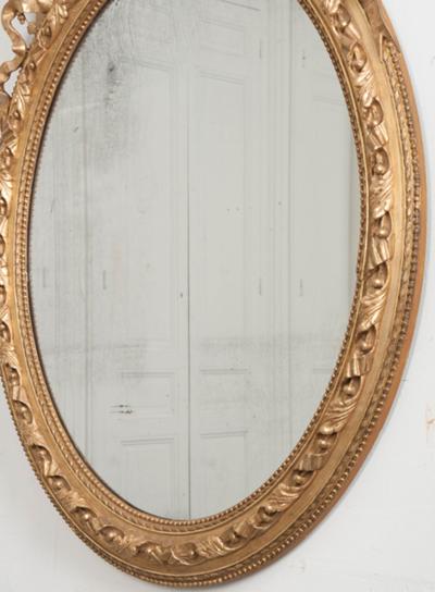 French 19th Century Louis XVI Oval Giltwood Mirror
