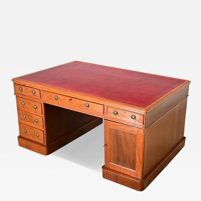 French 19th Century Mahogany Leather Partners Desk