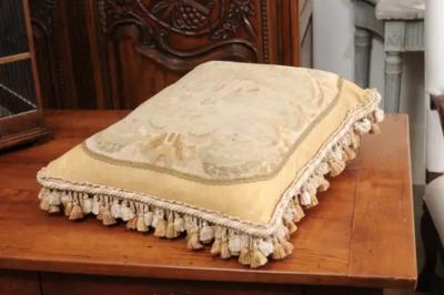 French 19th Century Needlepoint Tapestry Pillow Depicting Two Artistocrates