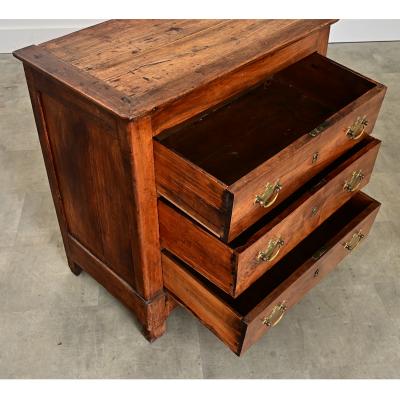 French 19th Century Petite Walnut Commode