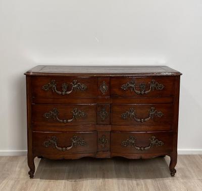 French 3 Drawer Commode Circa Early 18th Century