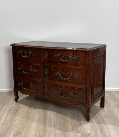 French 3 Drawer Commode Circa Early 18th Century