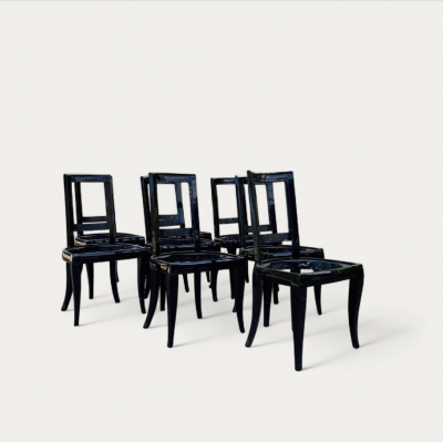 French Art Deco Set of Eight Black Lacquered Dining Chairs 1920s