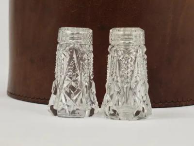 French Art Nouveau Salt Pepper Shakers Facetted Crystal Glass from the 1920s