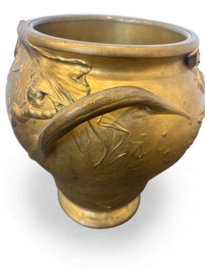 French Art Nouveau gilt bronze jardiniere with handles