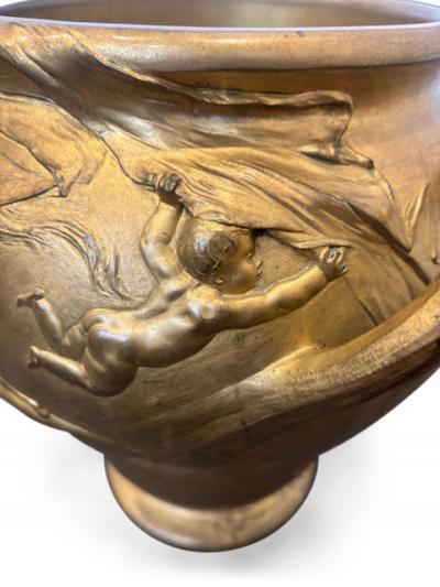 French Art Nouveau gilt bronze jardiniere with handles