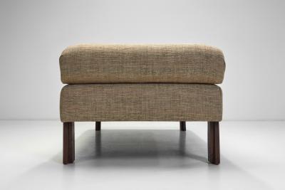 French Cabinetmaker Daybed with Geometric Legs France 1940s