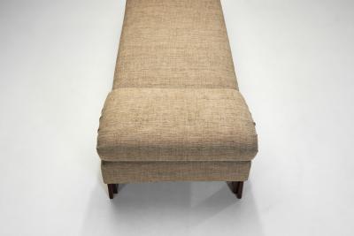 French Cabinetmaker Daybed with Geometric Legs France 1940s