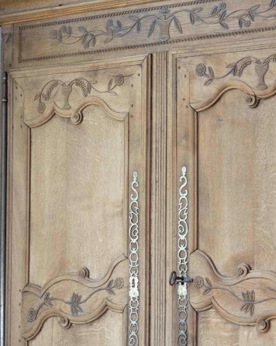 French Early 19th Century Provincial Oak Buffet Deux Corps