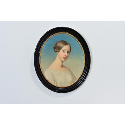 French Early 20th Century Framed Oval Portrait