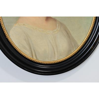 French Early 20th Century Framed Oval Portrait